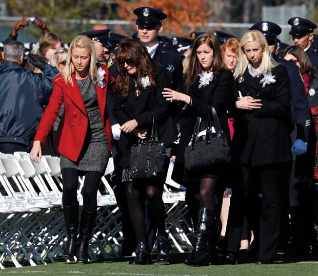 Thousands attend services for fallen Vallejo police officer