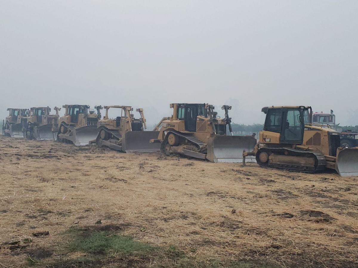 With Cal Fire Resources Scarce Volunteers In Bulldozers Helped Save Pope Valley Angwin News Napavalleyregister Com