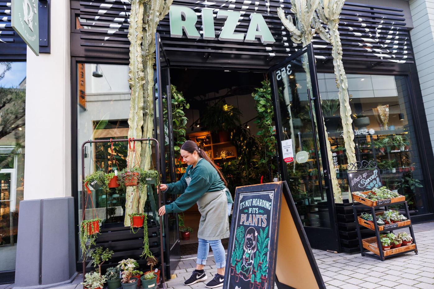 Tariffs and slow tourism hit Napa small shops this season | News |  napavalleyregister.com