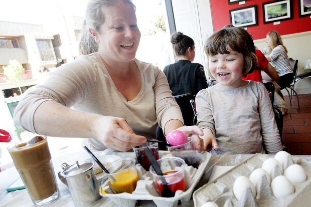 Easter Egg Dyeing at ABC Bakery