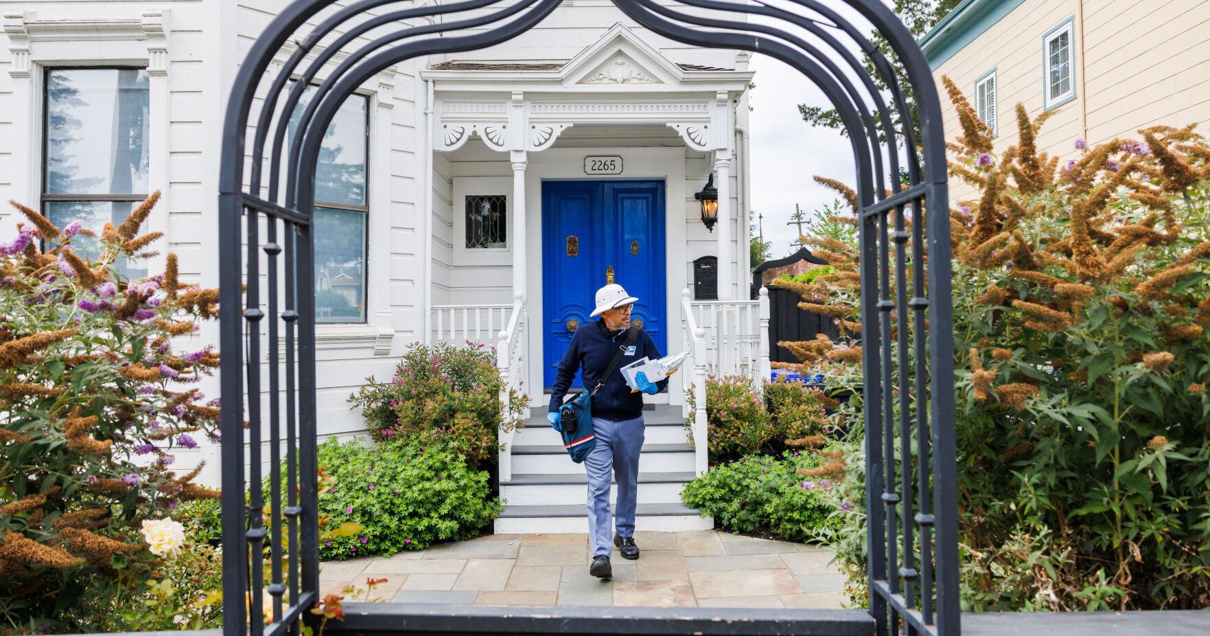 Goodbyes: napa letter carrier leaves longtime USPS route - Vimarsana News