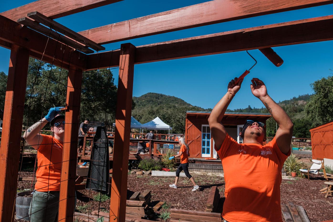 Photos: Huge volunteer turnout at Veterans Home project in Yountville |  News | napavalleyregister.com