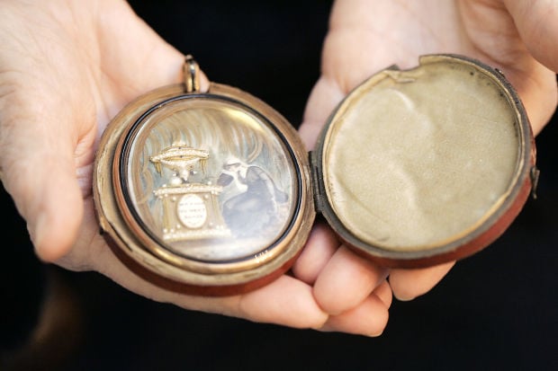 Mourning jewelry shows how Victorians grieved