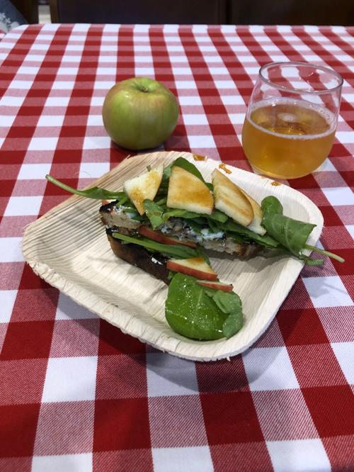 Apple Tartine