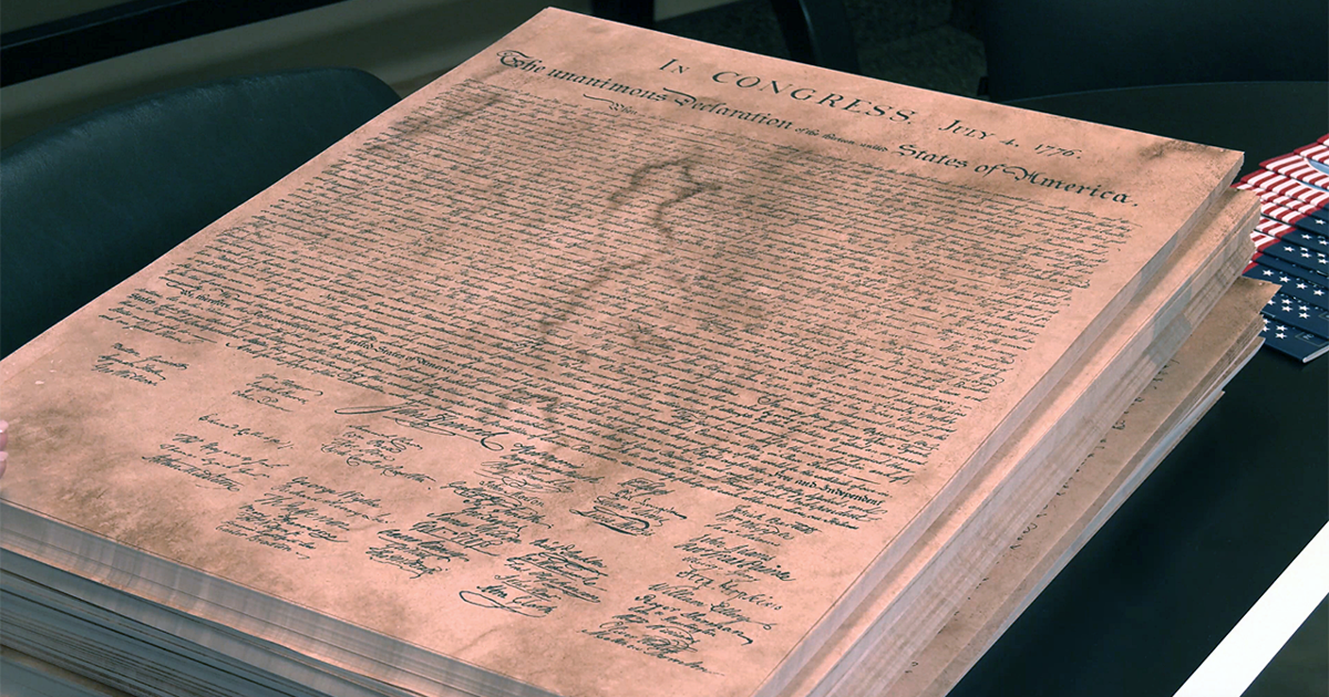 Jackson printing company gives away patriotic prints for Independence Day