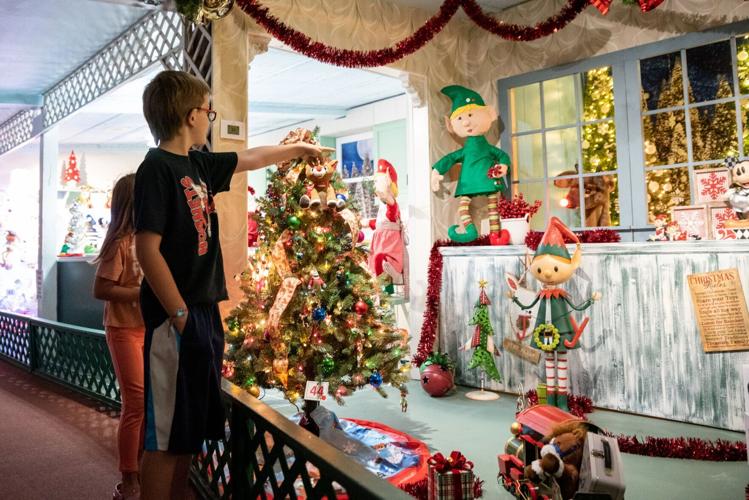 An enduring tradition Kraynak’s Christmas celebration returns for