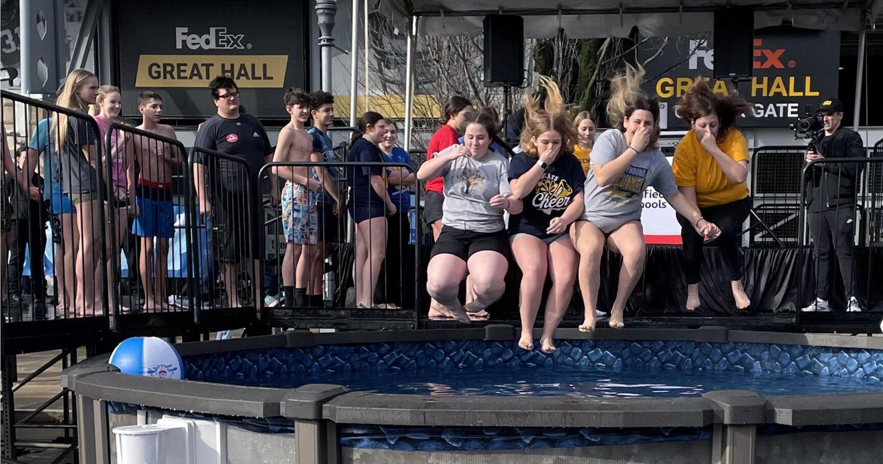 County school districts participate in Pittsburgh Polar Plunge - Vimarsana News