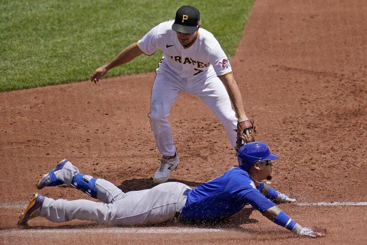 Anthony Rizzo sends Cubs to second straight walk-off, sweep