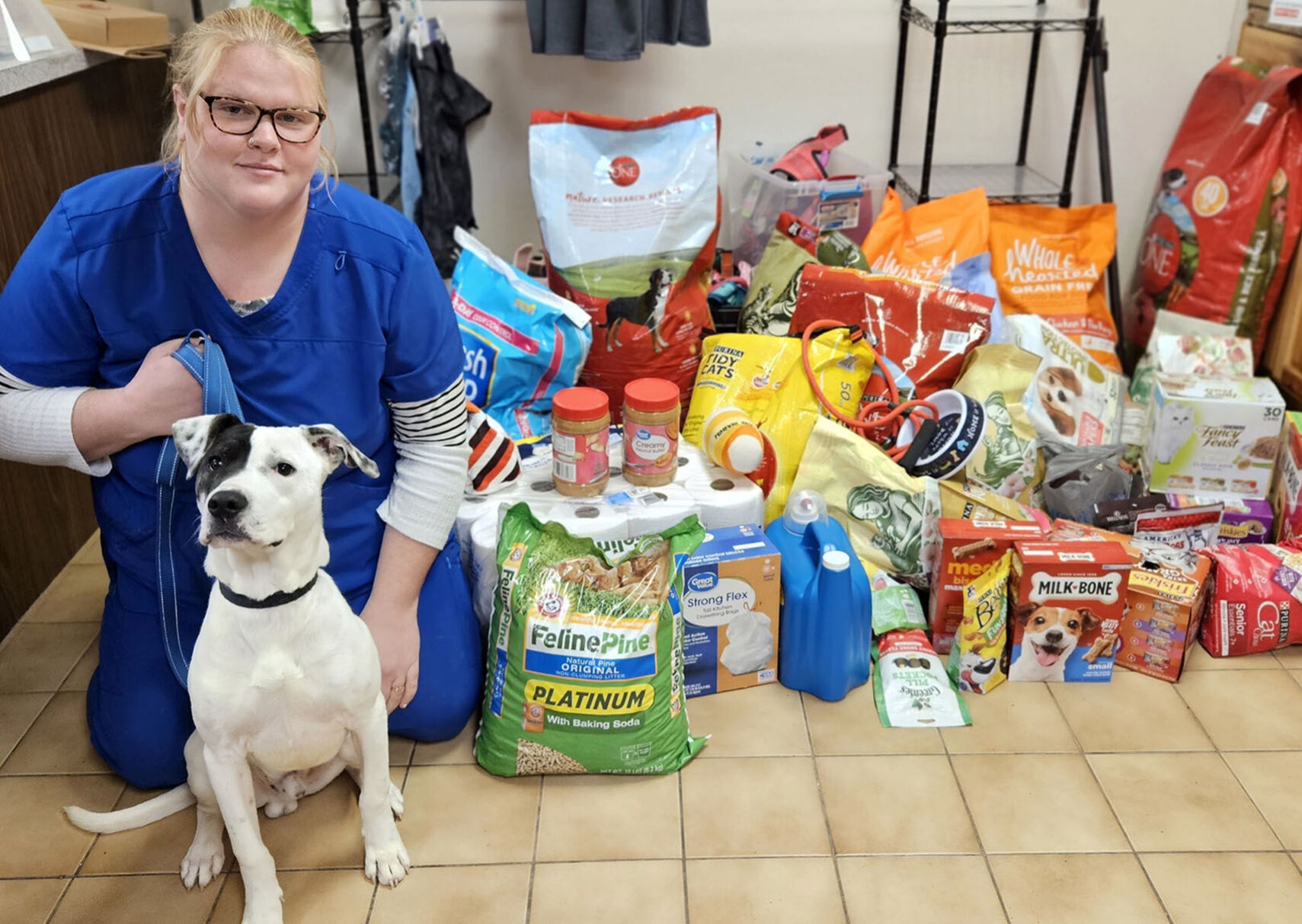 Donating dog food outlet near me