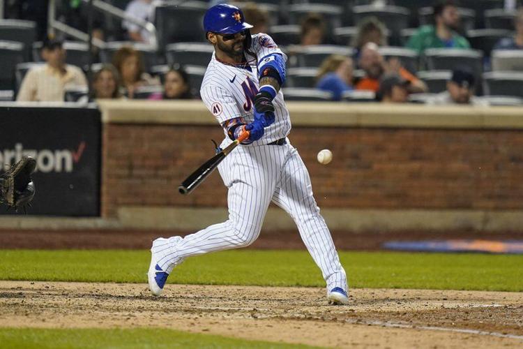 Francisco Lindor's walk-off single in three-run 10th caps Mets