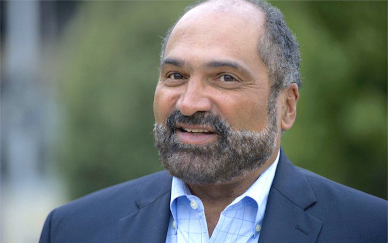 Penn State alumnus Franco Harris steps down as chairman of Pittsburgh-based  scholarship board 