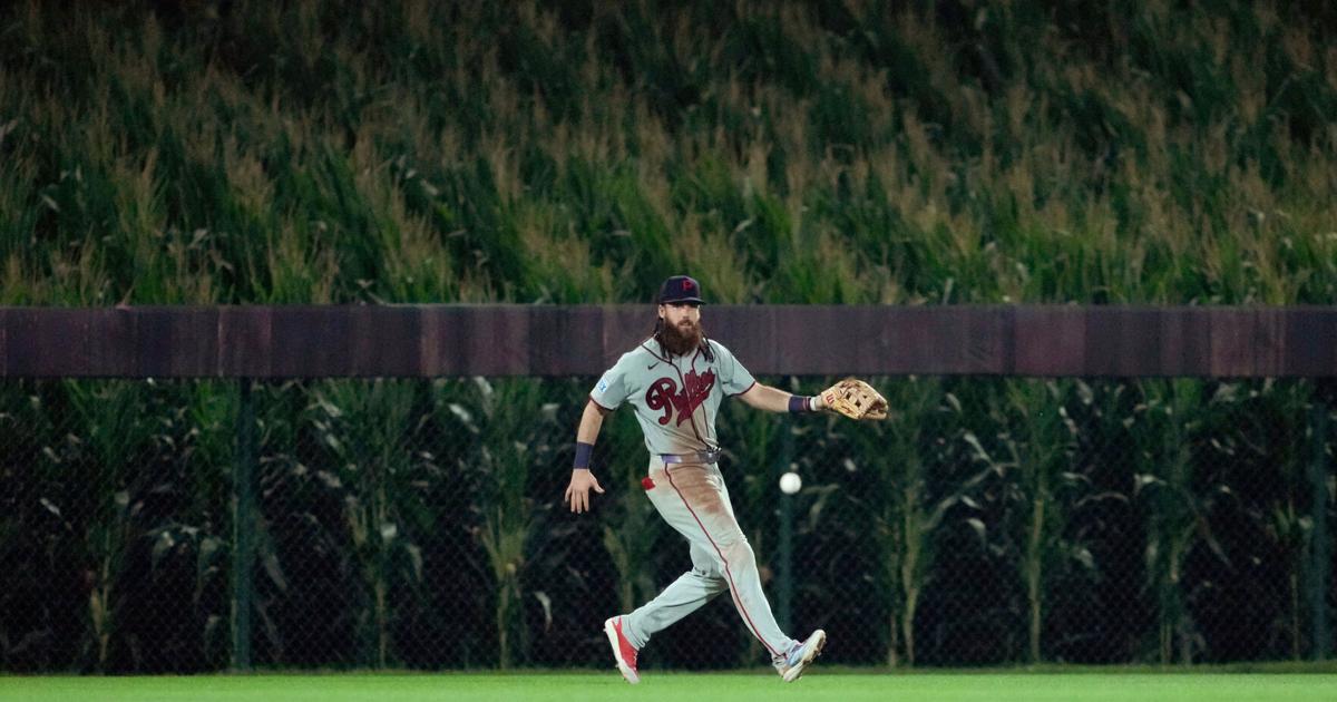 Schwarber hits 2 homers, Phillies beat Twins 7-1 at Field of Dreams ...