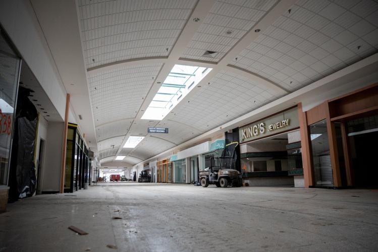 shenango valley mall hours for july 4 2025