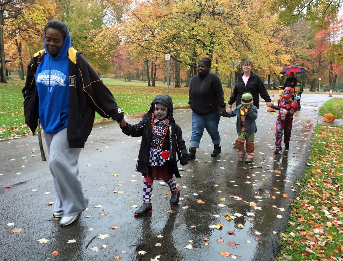 CHILLING: Weekend Halloween events dampened by cold, rain 