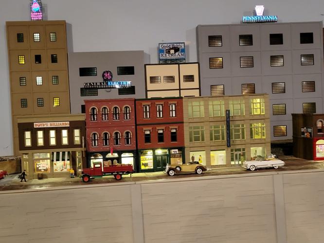 Cruisin' Youngstown model train displays a holiday tradition for 37