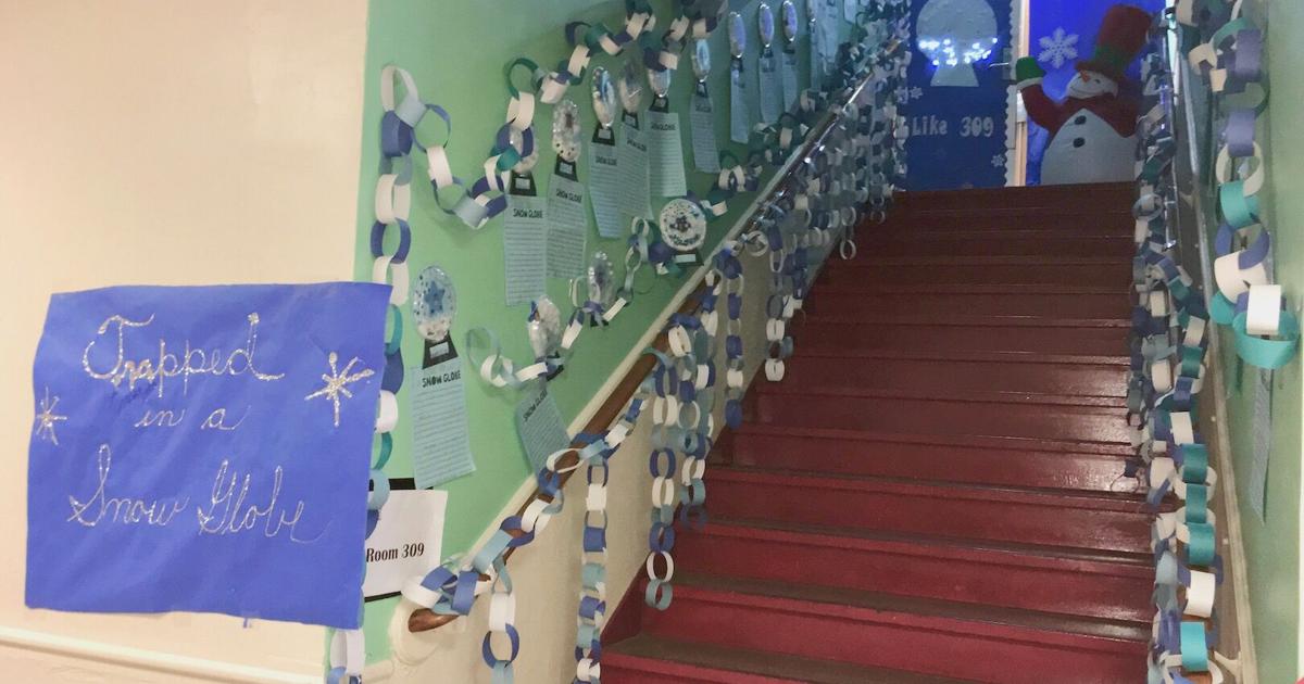School hosts class door decorating contest | Local News