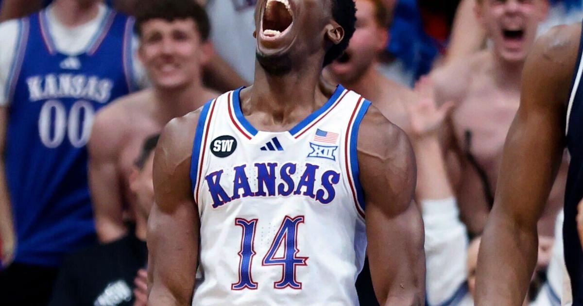 Men’s Basketball Notebook | Kansas utilizing Allen Fieldhouse to gain ...