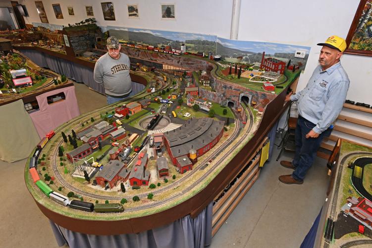 Tim Sipe 'Love of trains and the season': Model railroad creators see interest ...