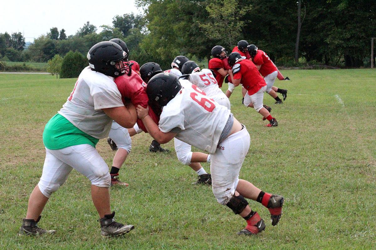 Mohawk linemen