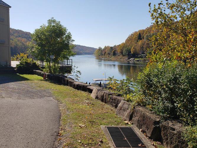 Cruisin' Foxburg provides lessons in history and architecture