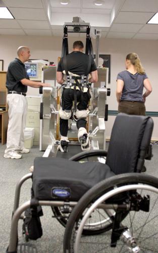 Photo Gallery: Chris Niles battles back with hard work | | ncnewsonline.com