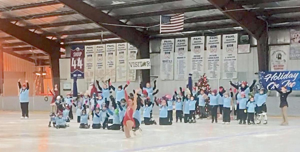 VIDEO Hess skating students wow crowd with holiday performance News