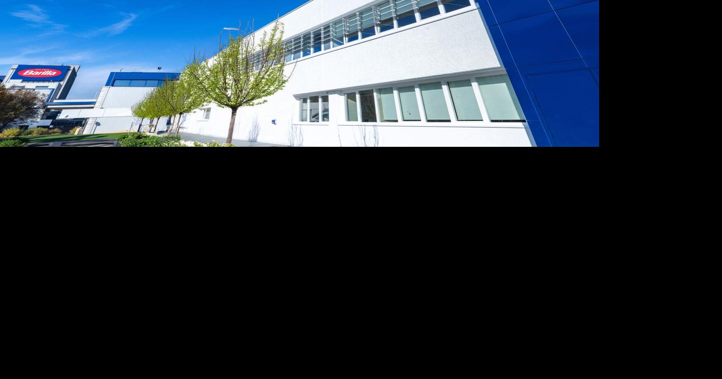 Energia elétrica renovável, farinha de trigo mole proveniente da agricultura regenerativa, iniciativas de apoio às comunidades locais: a Barilla compartilha esses e outros projetos em “Histórias de Sustentabilidade”.