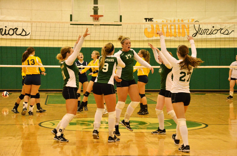 Photo Gallery Laurel vs. Shenango volleyball