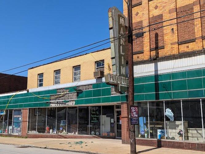 Code negotiating plan for dilapidated Long Avenue buildings Local