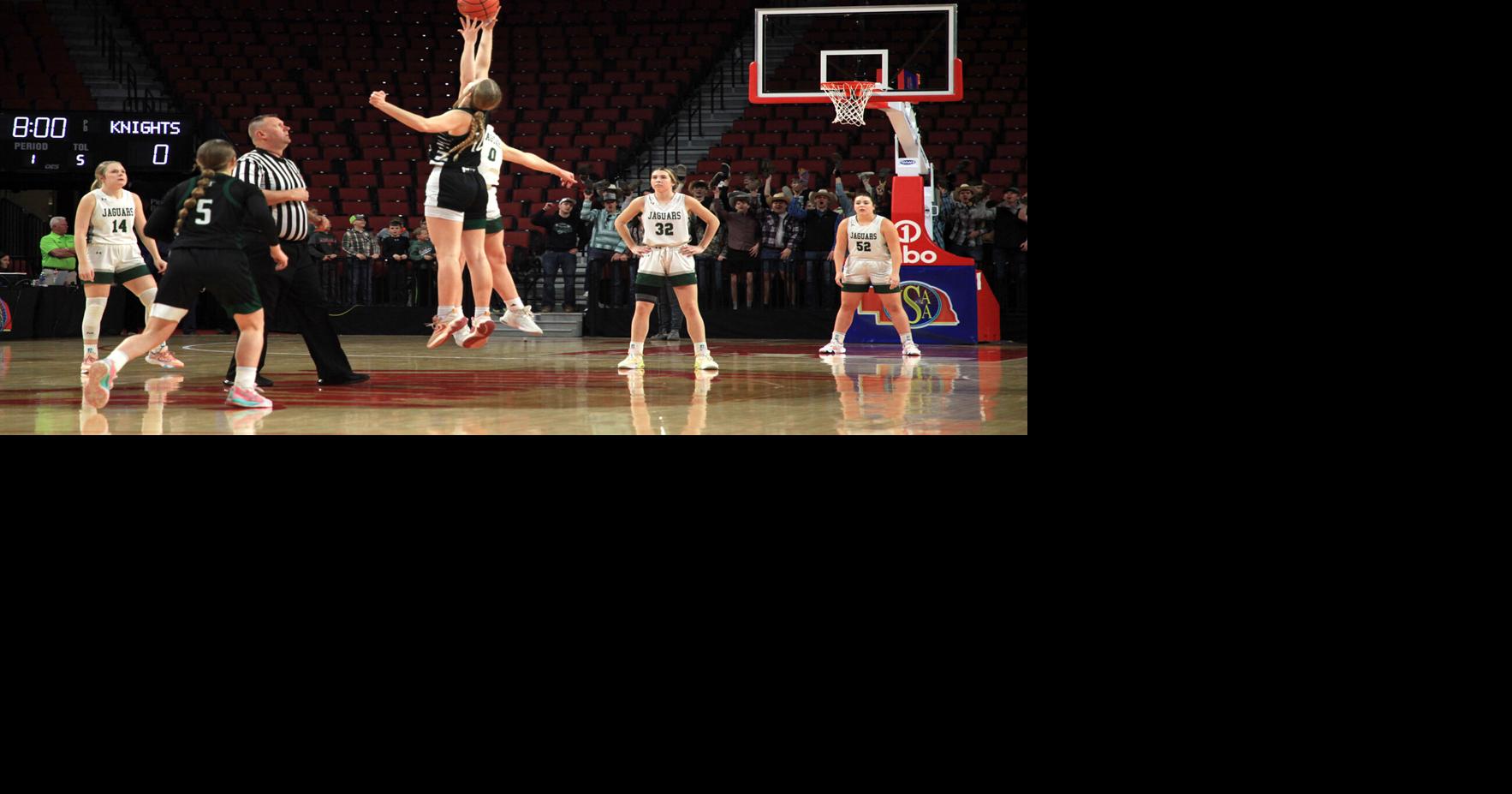 PHOTO: Balanced scoring leads Howells-Dodge to upset win | Unlimited ...