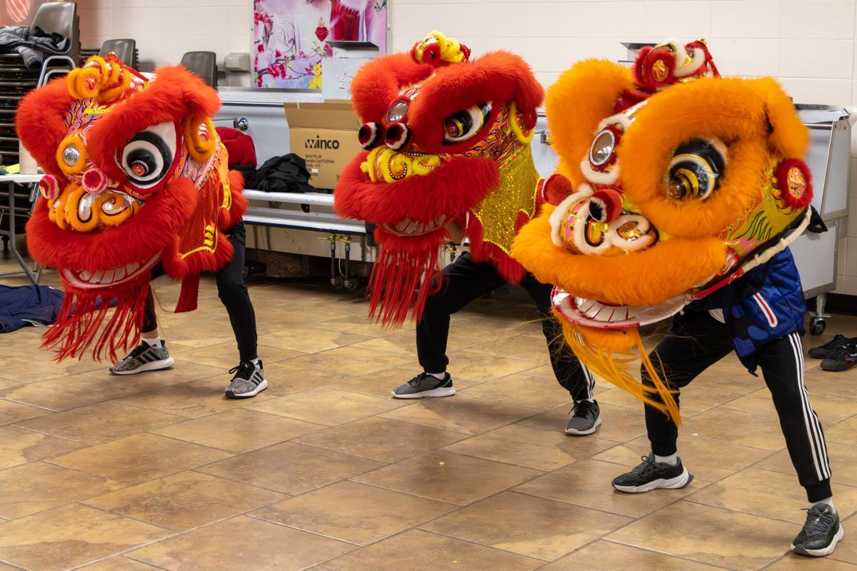 Lincoln lion dance teams help Vietnamese embrace culture | News |  nebraskanewsservice.net, image size:1200x800