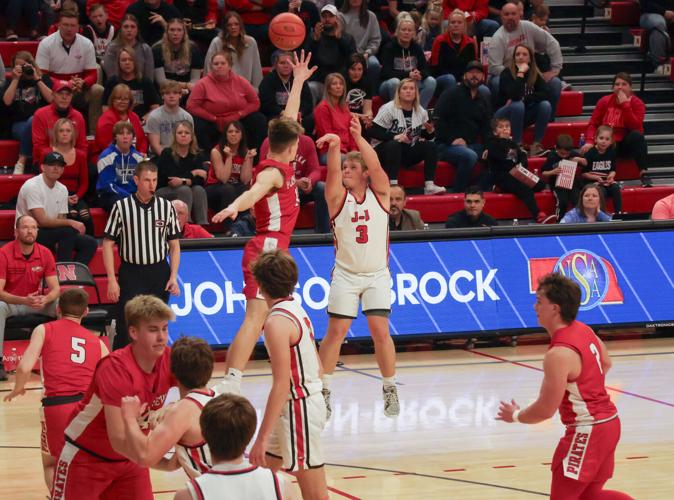 PHOTO JohnsonBrock soars by Plainview 7236 in D1 semifinal
