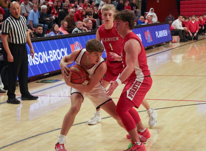 PHOTO JohnsonBrock soars by Plainview 7236 in D1 semifinal