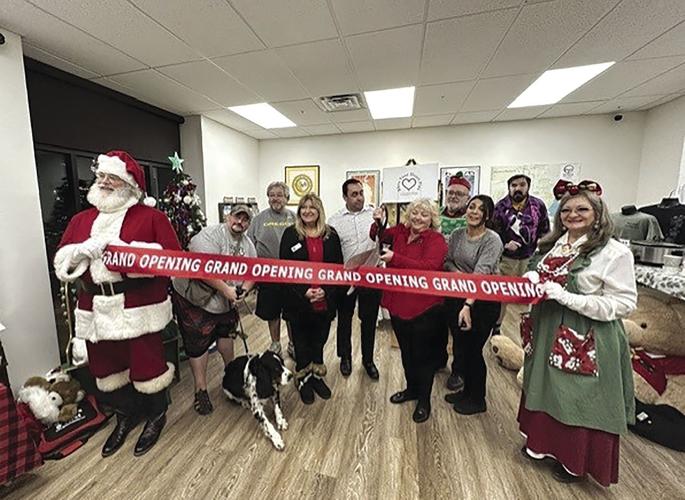 Needles Chamber of Commerce and Visitor Center New members ribbon