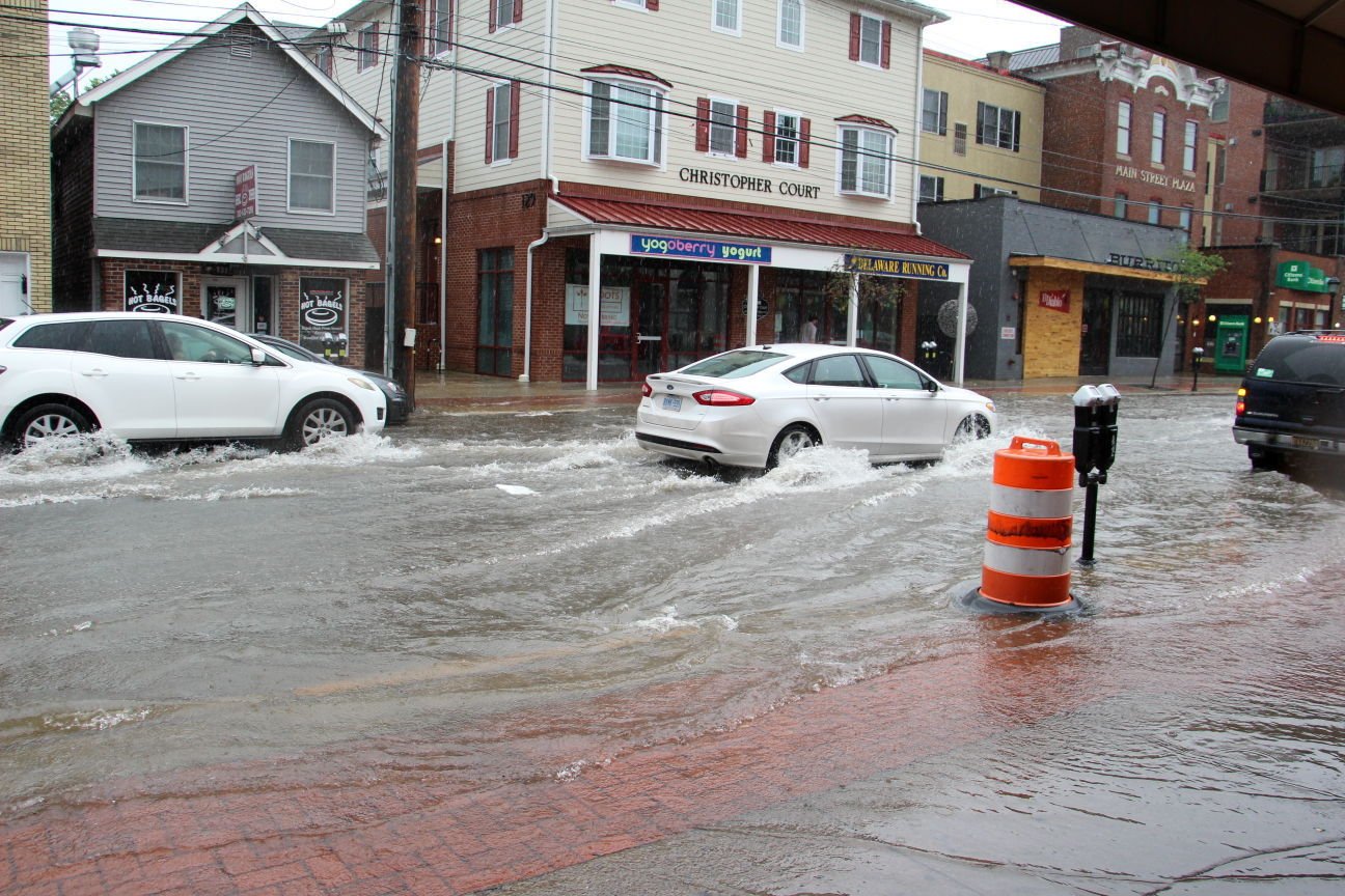 Heavy rain briefly floods Main Street, surrounding roads | News ...