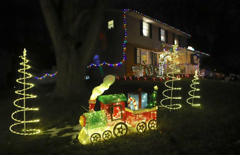 Festival of Lights Newark homes decked out for Christmas News