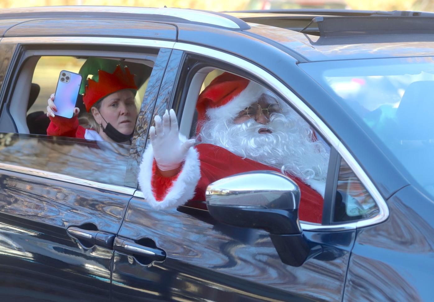 Newark Christmas Parade 2022 Christmas Parade Cheers Up Patients At Exceptional Care For Children | News  | Newarkpostonline.com