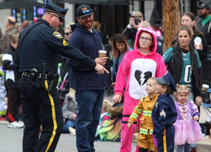 Newark's Halloween parade draws thousands of colorful characters News