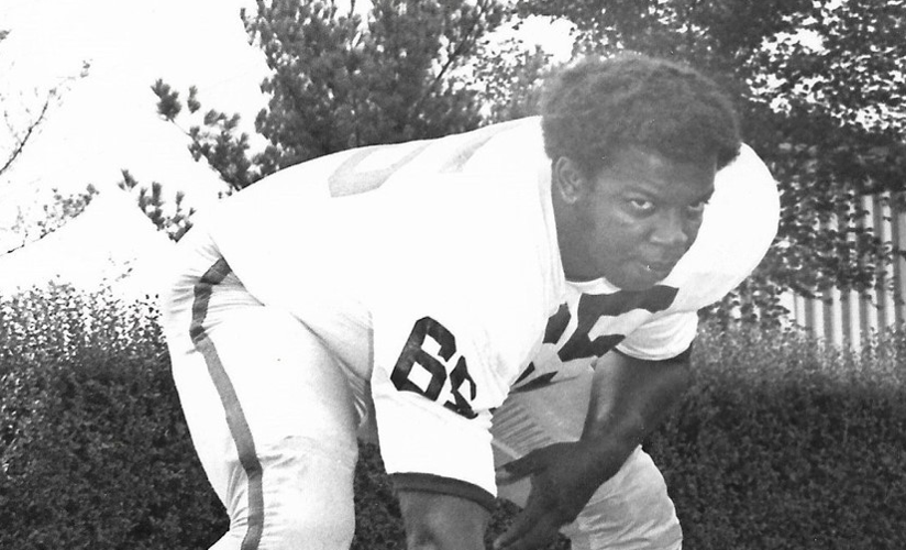 New scholarship fund honors standout Newark High athletes Conway and