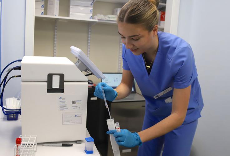 New testing equipment helps Newark Urgent Care quickly diagnose 'tripledemic' illnesses News