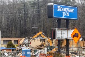 Infamous Newark motel demolished to make way for Dash In convenience store