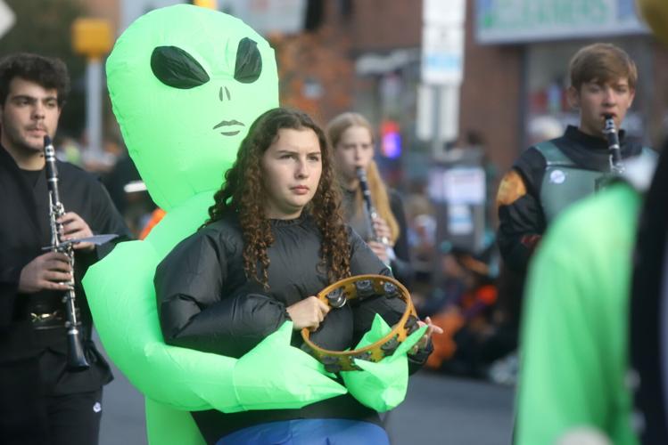 Newark's Halloween parade draws thousands to Main Street News Gallery