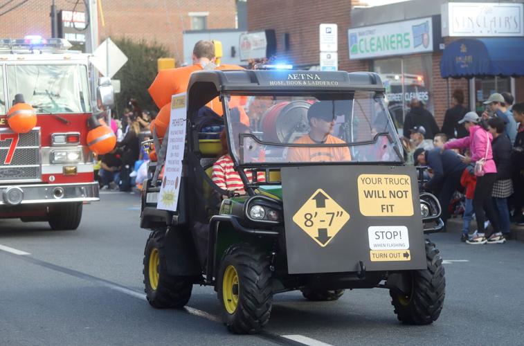 Newark's Halloween parade draws thousands to Main Street News Gallery