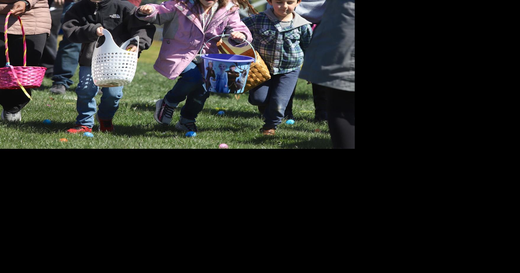 Kids scramble for prizes at Newark's annual Easter egg hunt | News ...