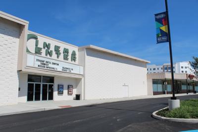 Council Allows Movie Theaters To Sell Alcohol With Permit News Newarkpostonline Com