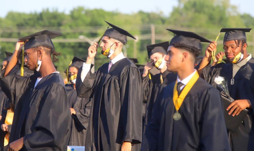 Photo gallery Newark High School graduation