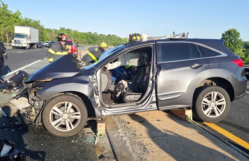 Two hurt when SUV, tractor-trailer collide on Christina Parkway