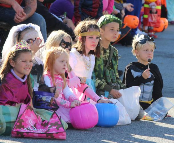 At Newark’s Halloween parade, fun outweighs fright News