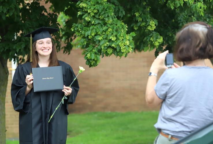 Photo gallery Newark High School graduation News