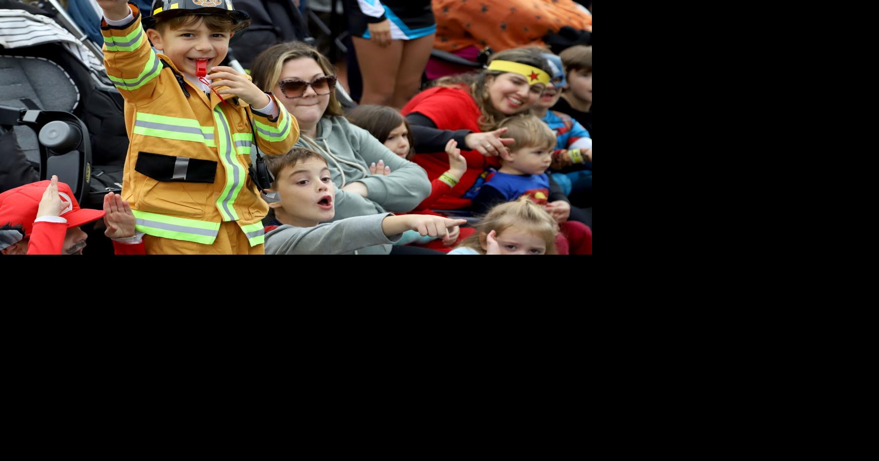 Annual Halloween parade brings thousands of costumed characters to downtown Newark News